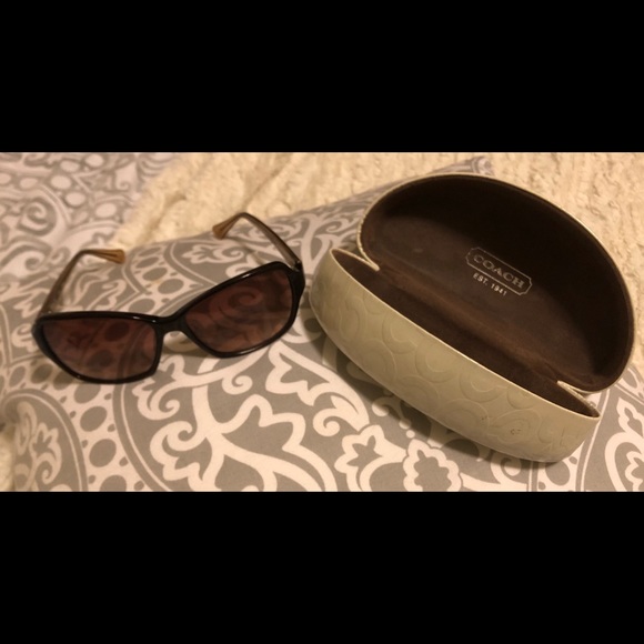 Coach sunglasses 🕶 - Picture 1 of 5